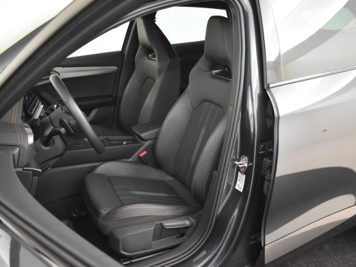 Seat Formentor 1.4 e-Hybrid VZ Performance 245pk | Trekhaak | Adaptief cruise control | Keyless | Dodehoekdetect... ActivLease financial lease