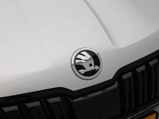Skoda Karoq 1.5 TSi 150 Pk Automaat Sportline Business | Panoramadak | Trekhaak | Full LED | Camera | 19 Inch... ActivLease financial lease