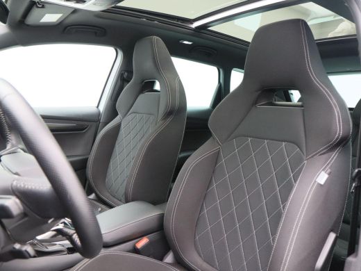 Skoda Karoq 1.5 TSi 150 Pk Automaat Sportline Business | Panoramadak | Trekhaak | Full LED | Camera | 19 Inch... ActivLease financial lease