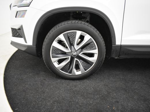 Skoda Karoq 1.5 TSI ACT Business Edition 150pk DSG/AUTO | Panorama dak | Adaptief cruise control | Navigatie ... ActivLease financial lease
