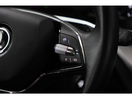 Skoda Octavia Combi 2.0 TDI Cruise Control, Apple Carplay, Climate Control, Airco ActivLease financial lease