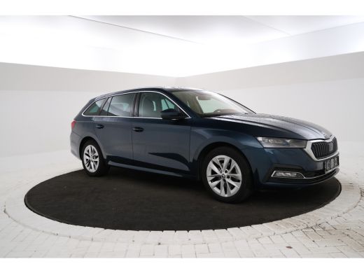 Skoda Octavia Combi 2.0 TDI Cruise Control, Apple Carplay, Climate Control, Airco ActivLease financial lease