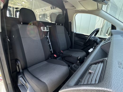 Volkswagen Caddy 2.0 TDI COMFORTLINE EURO 6 / L1H1 / 1e EIG. / INRICHTING / AIRCO / CRUISE / NAVI / TREKHAAK ActivLease financial lease