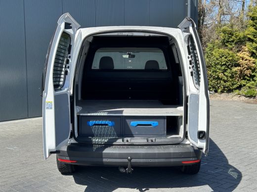 Volkswagen Caddy 2.0 TDI COMFORTLINE EURO 6 / L1H1 / 1e EIG. / INRICHTING / AIRCO / CRUISE / NAVI / TREKHAAK ActivLease financial lease