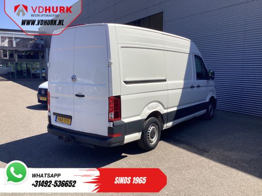 Volkswagen Crafter 35 2.0 TDI 140 pk L3H3 EXPORT ONLY Carplay/ Alarm/ Airco/ DAB+/ Cruise/ Navi/ Trekhaak/ PDC ActivLease financial lease