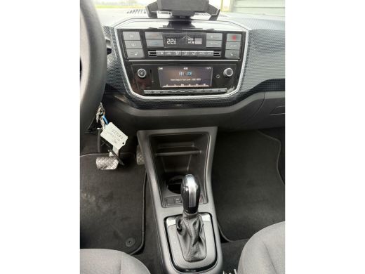 Volkswagen e-Up! SOH 89% Clima ecc Camera Cruise Stoelverwarming! ActivLease financial lease