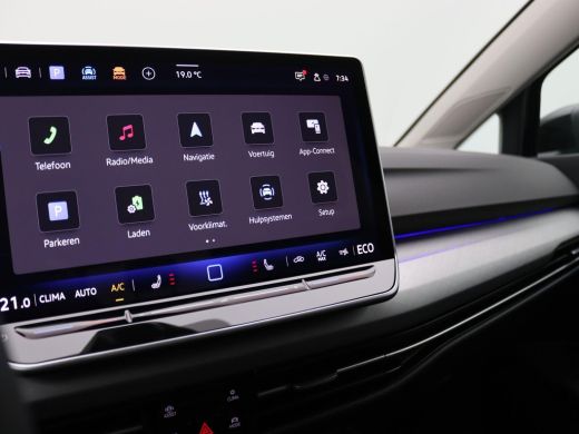 Volkswagen Golf 1.5 eHybrid Life Edition 204PK DSG Adaptieve Cruise Controle, Navi via Apple Carplay/Android Auto... ActivLease financial lease