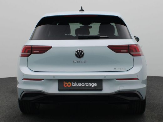 Volkswagen Golf 1.5 eHybrid Life Edition 204PK DSG Adaptieve Cruise Controle, Navi via Apple Carplay/Android Auto... ActivLease financial lease