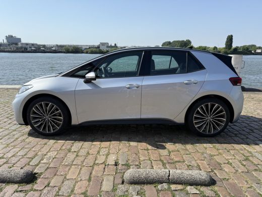 Volkswagen ID.3 Pure Edition 52 kWh | Stoel- en stuurverwarming | Navigatie | Draadloze telefoonlader ActivLease financial lease