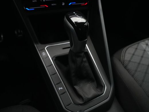 Volkswagen Polo 1.0 95pk DSG TSI R-Line Virtual Cockpit Navigatie Parkeerhulp 177 ActivLease financial lease