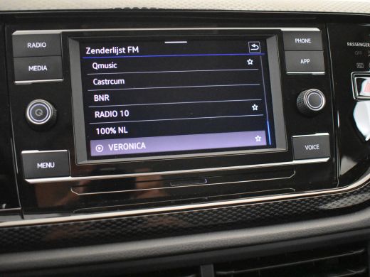 Volkswagen Polo 1.0 TSI Life 96pk | 1e eigenaar | 100%dealeronderhouden | Adaptief cruise control | Navigatie via... ActivLease financial lease