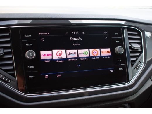 Volkswagen T-Roc 1.5 TSI Sport Led-ACC-17''-stoel/stuurverw-Navi-Acamera ActivLease financial lease