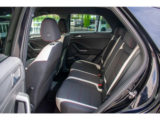 Volkswagen T-Roc 1.5 TSI Sport Led-ACC-17''-stoel/stuurverw-Navi-Acamera ActivLease financial lease