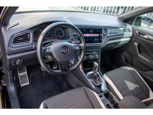 Volkswagen T-Roc 1.5 TSI Sport Led-ACC-17''-stoel/stuurverw-Navi-Acamera ActivLease financial lease