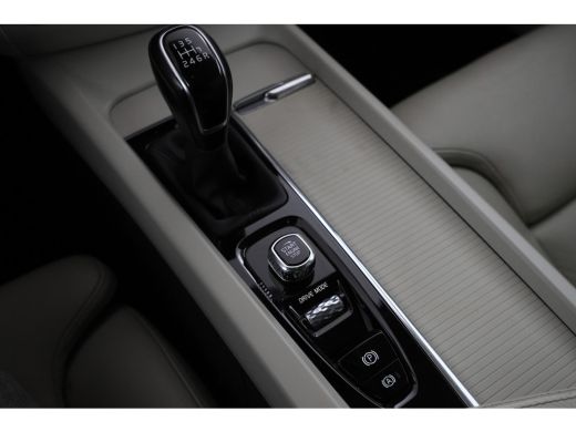 Volvo  V60 2.0 D3 Momentum Pro Airco, Cruise Control, LEER ActivLease financial lease