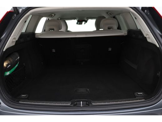 Volvo  V60 2.0 D3 Momentum Pro Airco, Cruise Control, LEER ActivLease financial lease