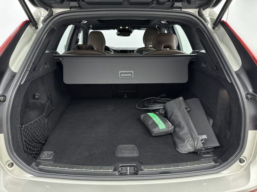 Volvo  XC60 2.0 Recharge T6 AWD Inscription | Blis | Panoramadak | PDC+360 camera | Harman / Kardon Audio | L... ActivLease financial lease