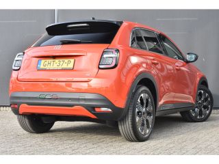 Fiat 600 La Prima 54 kWh 3 Fase | Vol-Leder | Adaptive Cruise | Massage | Elektr. Achterklep | Stoelverwar...