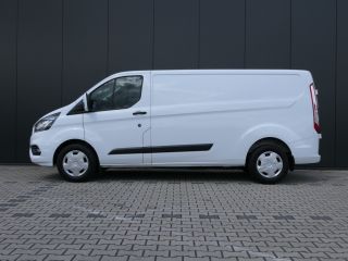 Ford Transit Custom 320 2.0 TDCI L2H1 Trend | 3-Zits | Navigatie | BLIS | Camera | DAB | Stoelverwarming | Voorruit V...