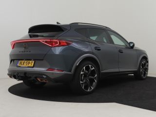 Seat Formentor 1.4 e-Hybrid VZ Performance 245pk | Trekhaak | Adaptief cruise control | Keyless | Dodehoekdetect...