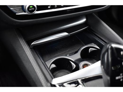 BMW 5 Serie 545e xDrive 394pk M Sport Plus | Laserlight | 20'' Velgen | 360 Camera | Comfort Zetels | Head-Up... ActivLease financial lease