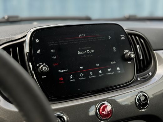Fiat 500C Cabrio Hybrid CABRIO | Zwarte spiegelkappen | Airco | Digitaal infotaiment | Cruise Control | Blu... ActivLease financial lease