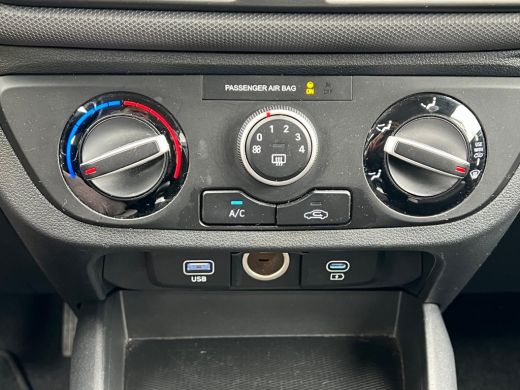 Hyundai i10 1.0 66pk Comfort Smart Airco | Camera | Carplay | Navigatie | Inklapbare spiegels | Cruise contro... ActivLease financial lease