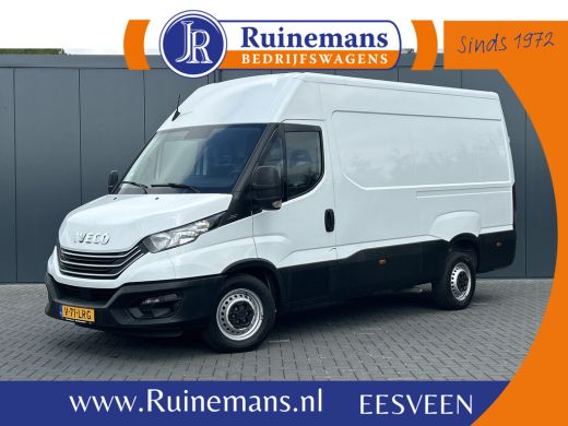 Iveco Daily 35S14 2.3 140 PK E6 / L2H2 / FABRIEKSGAR T/M 23-10-2025 / 40.338 KM / AIRCO / 3-ZITS / 3.5 TONS T... Iveco Daily 35S14 2.3 140 PK E6 / L2H2 / FABRIEKSGAR T/M 23-10-2025 / 40.338 KM / AIRCO / 3-ZITS / 3.5 TONS T...