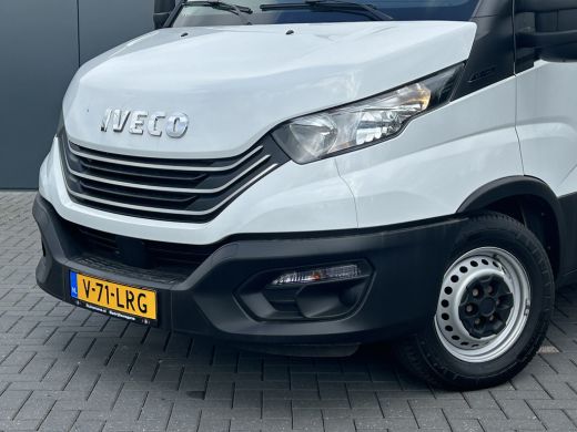 Iveco Daily 35S14 2.3 140 PK E6 / L2H2 / FABRIEKSGAR T/M 23-10-2025 / 40.338 KM / AIRCO / 3-ZITS / 3.5 TONS T... ActivLease financial lease