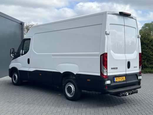 Iveco Daily 35S14 2.3 140 PK E6 / L2H2 / FABRIEKSGAR T/M 23-10-2025 / 40.338 KM / AIRCO / 3-ZITS / 3.5 TONS T... ActivLease financial lease