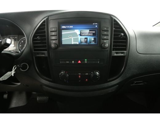 Mercedes Vito 114 CDI Lang Automaat Airco Cruise Camera Navigatie 3 Persoons Elektrpakket Trekhaak ActivLease financial lease