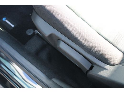 Peugeot 108 1.0 e-VTi Allure | Navi by app | Camera | Climate control | Lichtmetaal | 25.000km | ActivLease financial lease