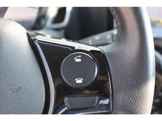 Peugeot 108 1.0 e-VTi Allure | Navi by app | Camera | Climate control | Lichtmetaal | 25.000km | ActivLease financial lease