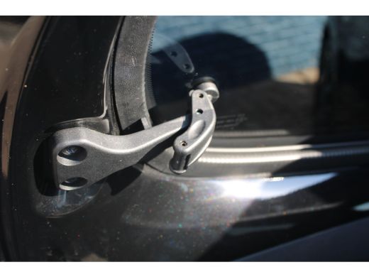 Peugeot 108 1.0 e-VTi Allure | Navi by app | Camera | Climate control | Lichtmetaal | 25.000km | ActivLease financial lease