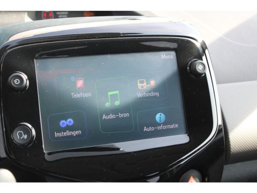 Peugeot 108 1.0 e-VTi Allure | Navi by app | Camera | Climate control | Lichtmetaal | 35.000km | ActivLease financial lease
