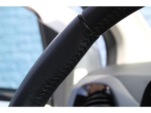 Peugeot 108 1.0 e-VTi Allure | Navi by app | Camera | Climate control | Lichtmetaal | 35.000km | ActivLease financial lease