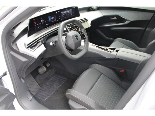 Peugeot 5008 1.2 Hybrid 136 Allure 360 Graden Camera | Drive Assist Pack | 7 Zitplekken ActivLease financial lease