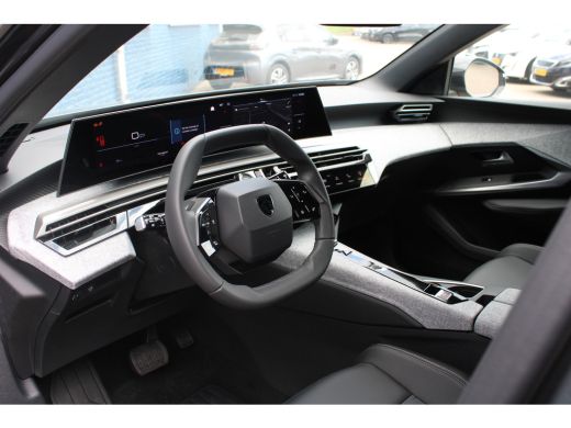 Peugeot 5008 1.2 Hybrid 136 Allure | Automaat | Navigatie | Camera | Dodehoek | Adaptive Cruise | ActivLease financial lease