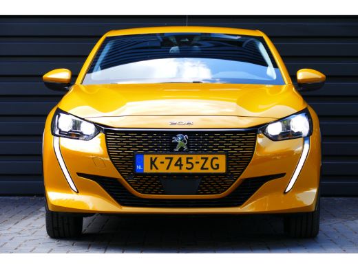 Peugeot e-208 EV 136PK 50KWH ALLURE AUTOMAAT / NAVI / LED / PDC / 3-FASE / WARMTEPOMP / 16"LMV / CAMERA / KEYLE... ActivLease financial lease