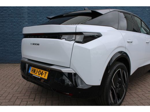 Peugeot e-3008 GT Avantage 73 kWh | Automaat | Leder | 360 Camera | Navigatie | Keyless ActivLease financial lease