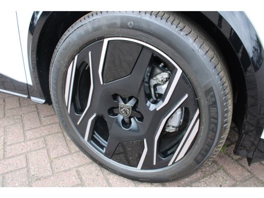 Peugeot e-3008 GT Avantage 73 kWh | Automaat | Leder | 360 Camera | Navigatie | Keyless ActivLease financial lease