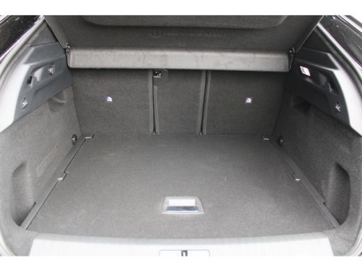 Peugeot e-3008 GT Avantage 73 kWh | Automaat | Leder | 360 Camera | Navigatie | Keyless ActivLease financial lease