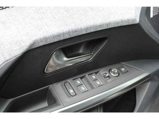 Peugeot e-3008 GT Avantage 73 kWh | Automaat | Leder | 360 Camera | Navigatie | Keyless ActivLease financial lease