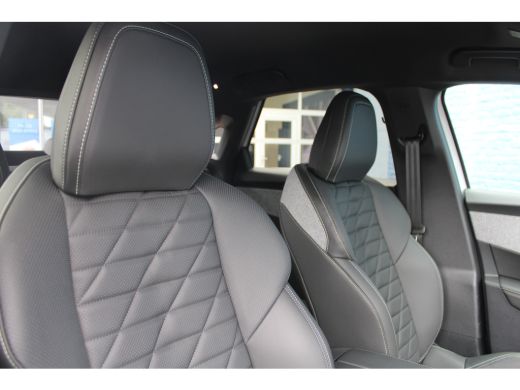 Peugeot e-3008 GT Avantage 73 kWh | Automaat | Leder | 360 Camera | Navigatie | Keyless ActivLease financial lease