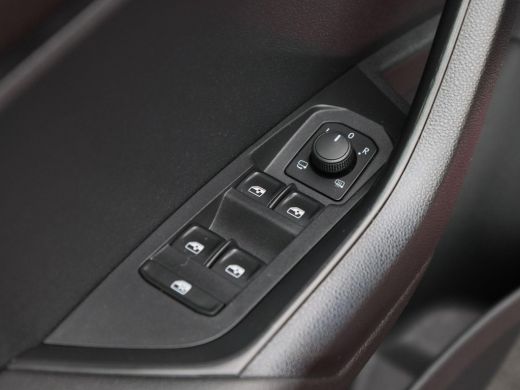 Skoda Karoq 1.5 TSi 150 Pk Automaat Sportline Business | Cruise Control | Climate Control | Stoelverwarming |... ActivLease financial lease