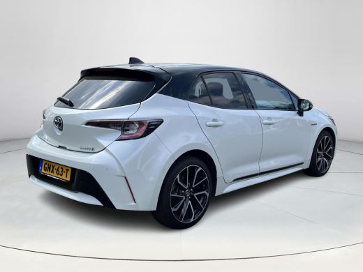 Toyota Corolla 1.8 Hybrid Executive Bi-Tone Toyota Corolla 1.8 Hybrid Executive | Navigatie | Carplay | Stoelver... ActivLease financial lease