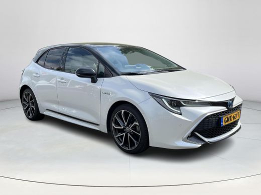 Toyota Corolla 1.8 Hybrid Executive Bi-Tone Toyota Corolla 1.8 Hybrid Executive | Navigatie | Carplay | Stoelver... ActivLease financial lease