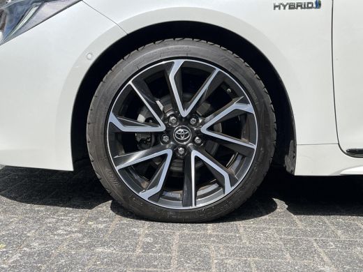 Toyota Corolla 1.8 Hybrid Executive Bi-Tone Toyota Corolla 1.8 Hybrid Executive | Navigatie | Carplay | Stoelver... ActivLease financial lease