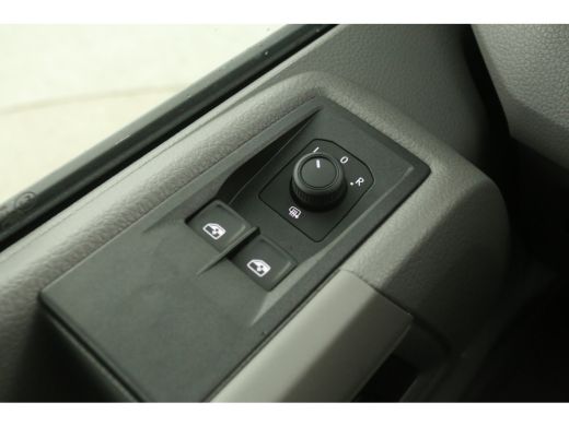 Volkswagen Crafter 2.0 TDI DSG HIGHLINE EXCLUSIVE L3H3 | FACELIFT MODEL | BPM VRIJ | NIEUW 3000KG TREKHAAK VIRTUAL A... ActivLease financial lease