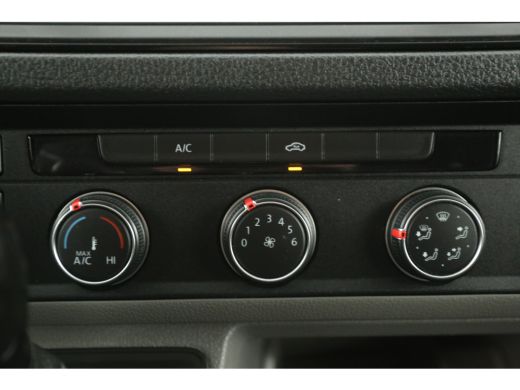 Volkswagen Crafter 50 2.0 TDI L3H3 177PK | Dubbellucht | 3500KG Trekgew. Trekhaak Automaat Airco Camera Cruise DSG C... ActivLease financial lease
